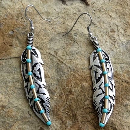 Glamorous Feather Earrings - Chic Retro Bohemian Style Silvery with Thai Silvery Hue - Lightweight Dangle Earrings for Fashion-Forward Women