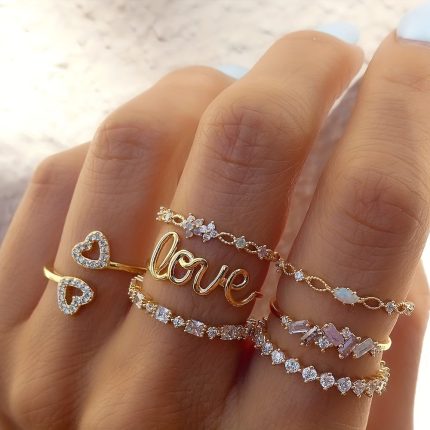 7-Piece Retro Bohemian Crystal Pearl Butterfly Golden Ring Set for Women - Vintage-Inspired Jewelry Collection with Butterfly-Shaped Accents, Pearl Embellishments, and Golden Plating - Perfect for Everyday Wear, Gift-Giving, or Special Occasions